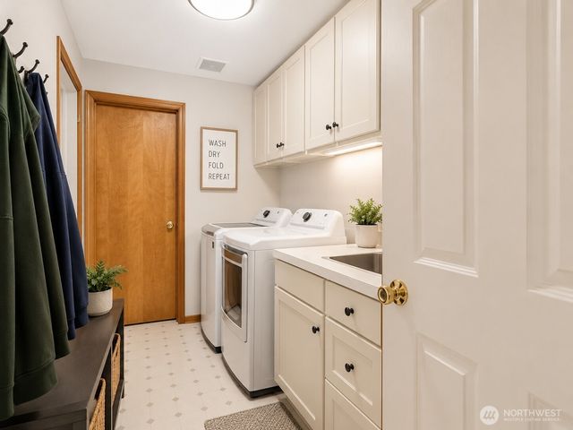 219 7TH Street NE, Puyallup, WA 98372