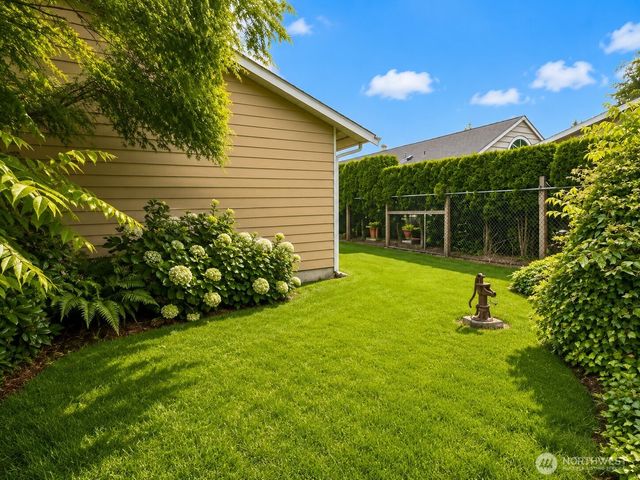 219 7TH Street NE, Puyallup, WA 98372
