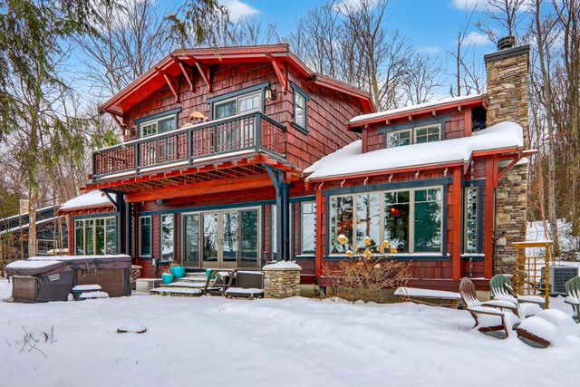 11720 Easy Street, Kewadin, MI 49648