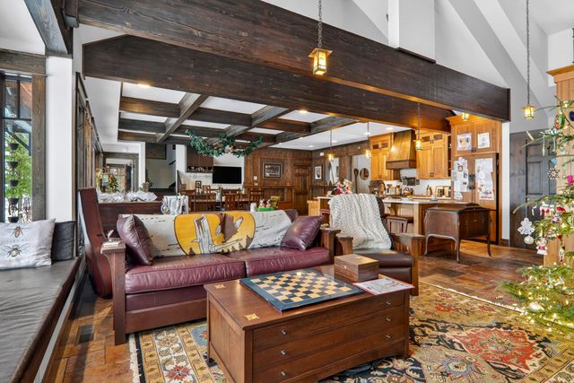 11720 Easy Street, Kewadin, MI 49648