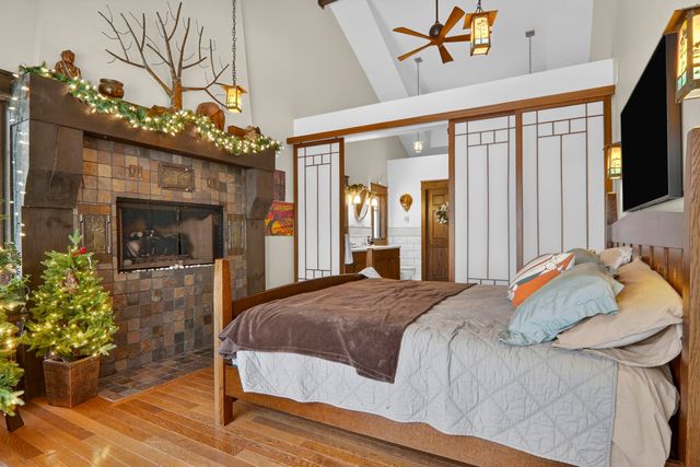 11720 Easy Street, Kewadin, MI 49648