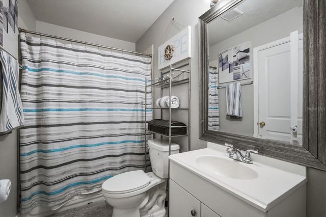 7506 CORAL VINE LANE, Tampa, FL 33619