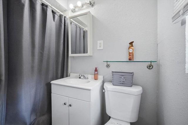7506 CORAL VINE LANE, Tampa, FL 33619