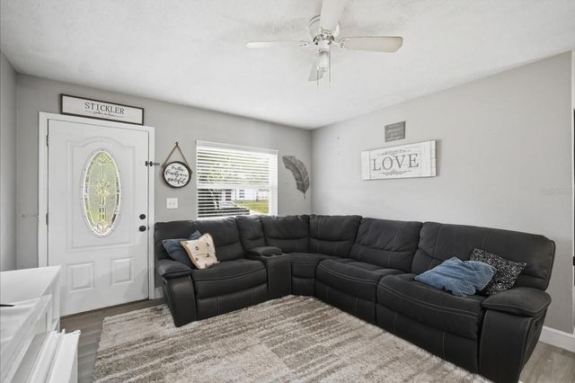 7506 CORAL VINE LANE, Tampa, FL 33619