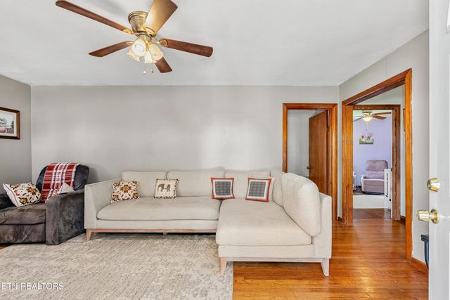 8826 Asheville Hwy, Knoxville, TN 37924