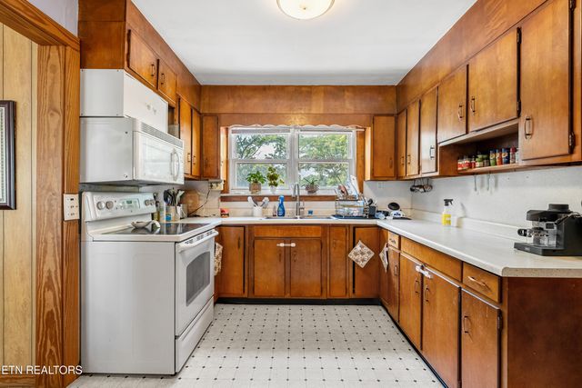 8826 Asheville Hwy, Knoxville, TN 37924