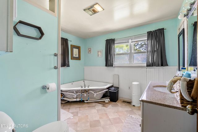 8826 Asheville Hwy, Knoxville, TN 37924