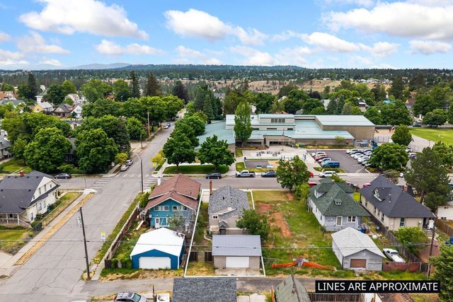 2621 W Sharp Ave, Spokane, WA 99201
