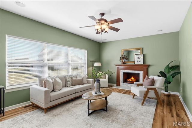 3908 Jost Farm Way, Florissant, MO 63034