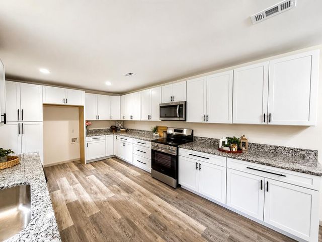 602 Lakewood Dr, Dothan, AL 36301