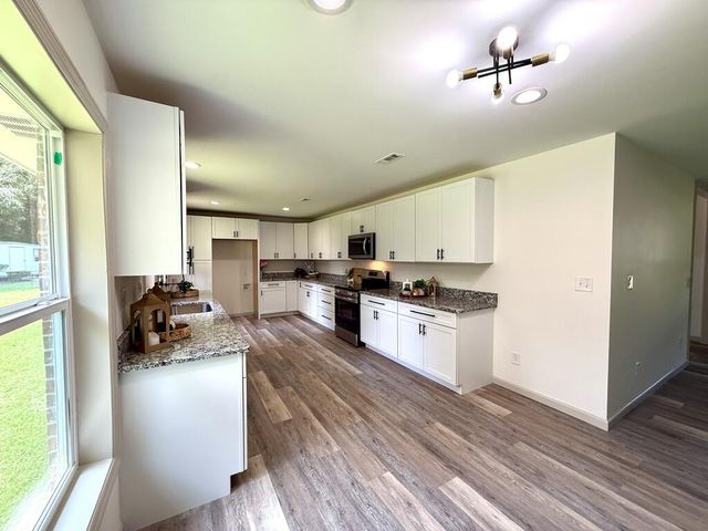 602 Lakewood Dr, Dothan, AL 36301