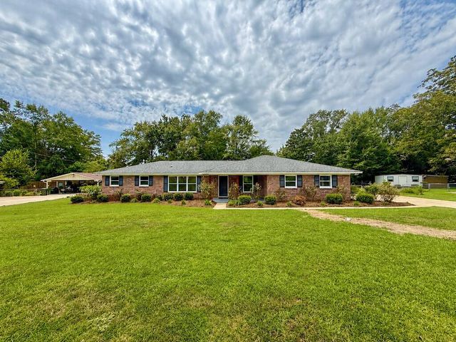 602 Lakewood Dr, Dothan, AL 36301