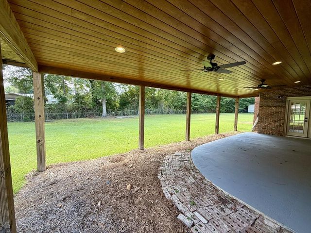 602 Lakewood Dr, Dothan, AL 36301