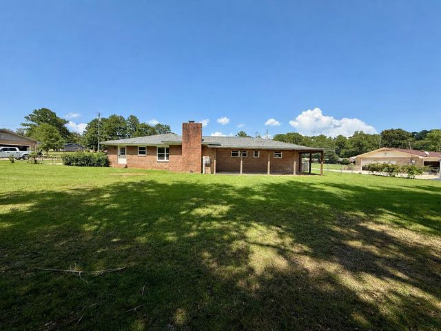 602 Lakewood Dr, Dothan, AL 36301