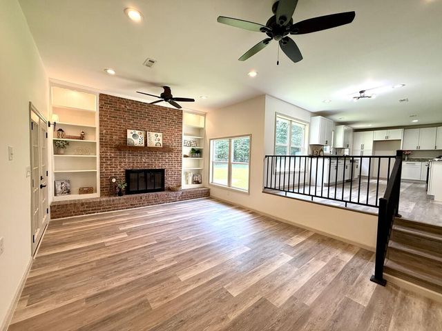 602 Lakewood Dr, Dothan, AL 36301