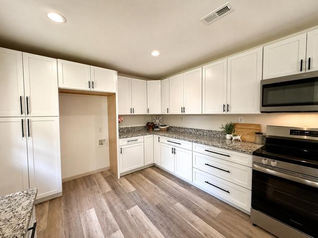 602 Lakewood Dr, Dothan, AL 36301