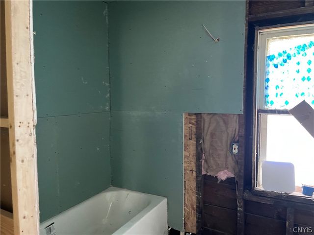 210 East Colvin Street, Syracuse, NY 13205