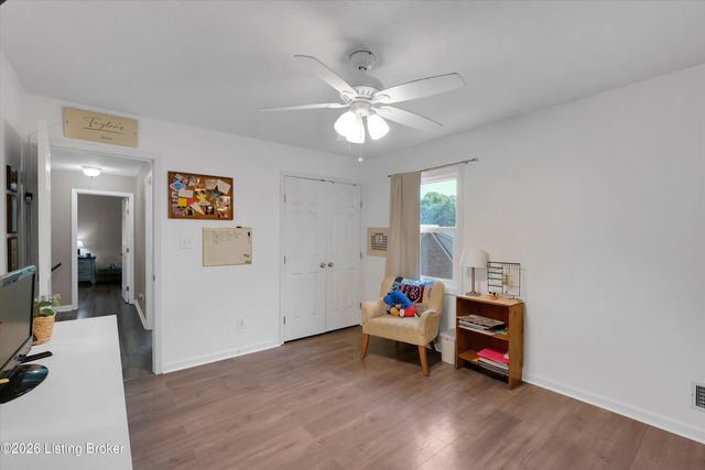 8800 Cranborne Ct, Louisville, KY 40241