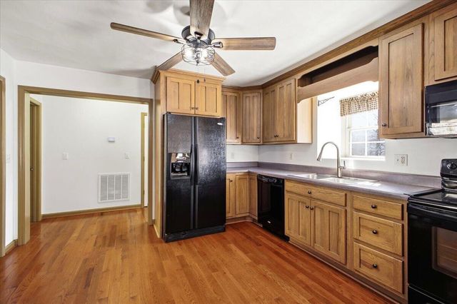 3282 Absalom Smith RD, Salem, VA 24153