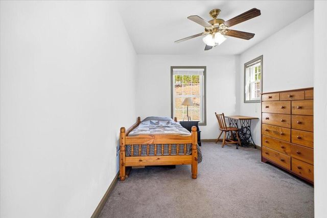 3282 Absalom Smith RD, Salem, VA 24153