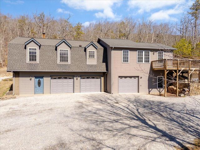 3282 Absalom Smith RD, Salem, VA 24153