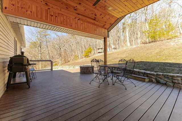 3282 Absalom Smith RD, Salem, VA 24153