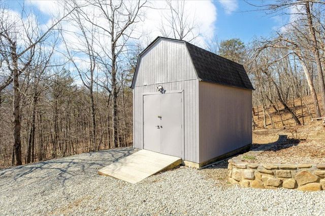 3282 Absalom Smith RD, Salem, VA 24153