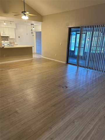 1525 Sandpiper Blvd, Homestead, FL 33035