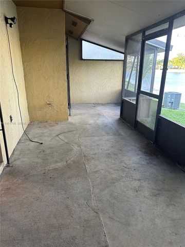 1525 Sandpiper Blvd, Homestead, FL 33035