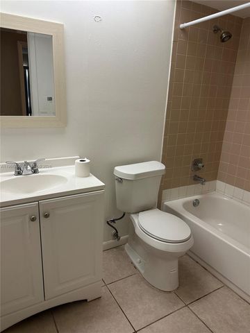 1525 Sandpiper Blvd, Homestead, FL 33035