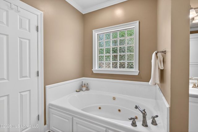 37 Cedarow, Hattiesburg, MS 39402