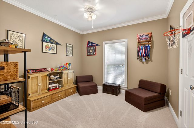 37 Cedarow, Hattiesburg, MS 39402