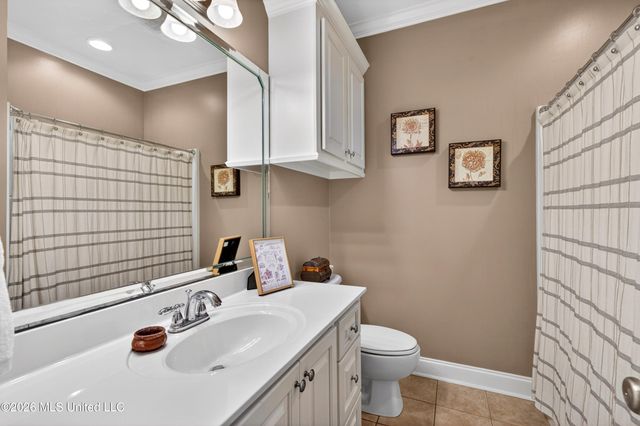 37 Cedarow, Hattiesburg, MS 39402