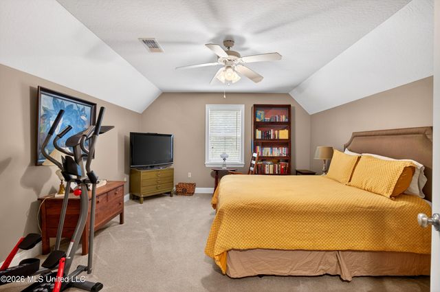 37 Cedarow, Hattiesburg, MS 39402