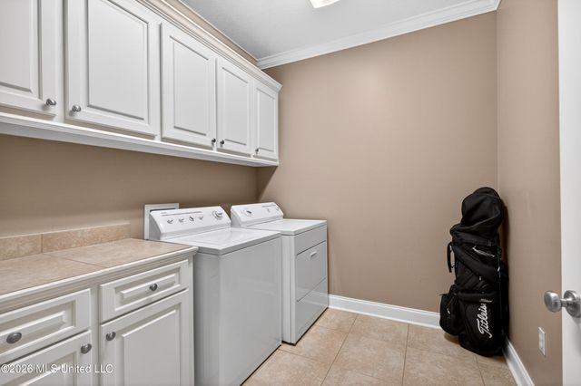37 Cedarow, Hattiesburg, MS 39402
