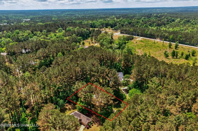 37 Cedarow, Hattiesburg, MS 39402