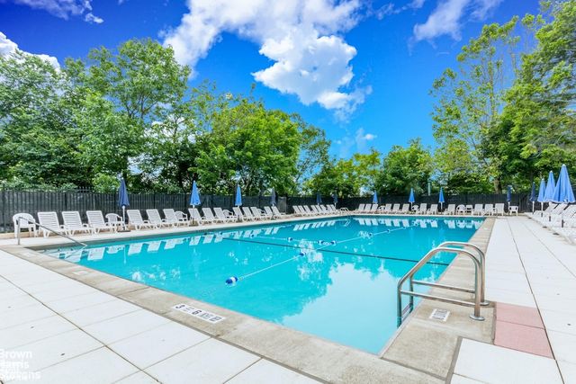 3135 Johnson Ave Apt 12C, New York City, NY 10463
