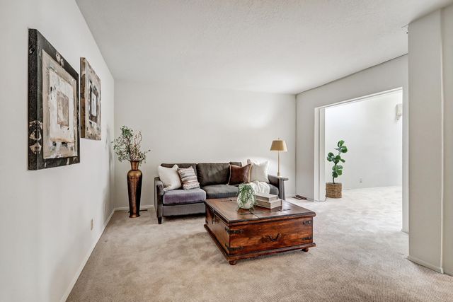 1391 Wagon Train Drive SE, Albuquerque, NM 87123