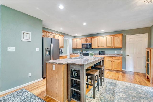 15 Coling Hollow RD, Troutville, VA 24175