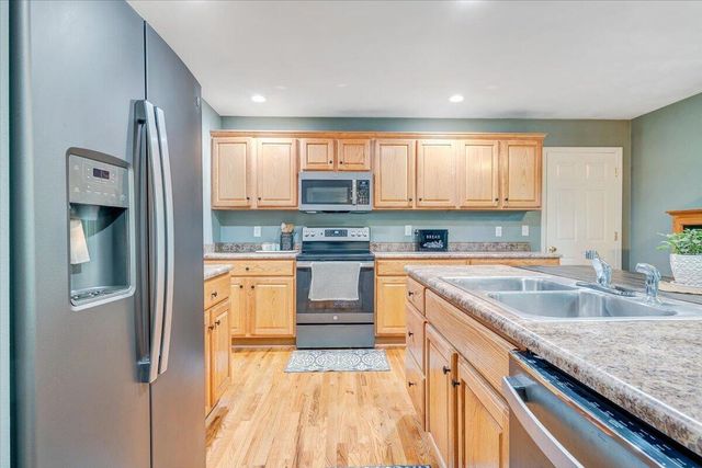 15 Coling Hollow RD, Troutville, VA 24175