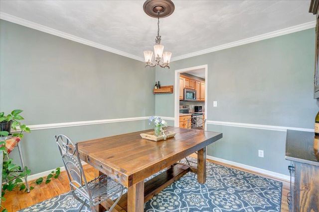 15 Coling Hollow RD, Troutville, VA 24175