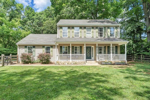 15 Coling Hollow RD, Troutville, VA 24175