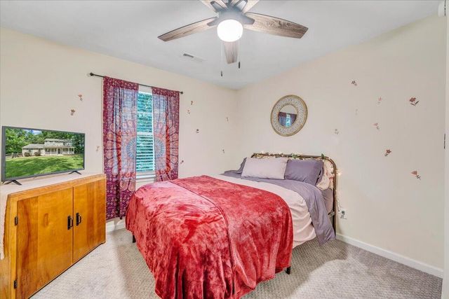 15 Coling Hollow RD, Troutville, VA 24175