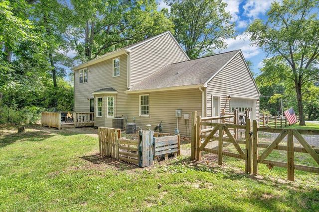 15 Coling Hollow RD, Troutville, VA 24175