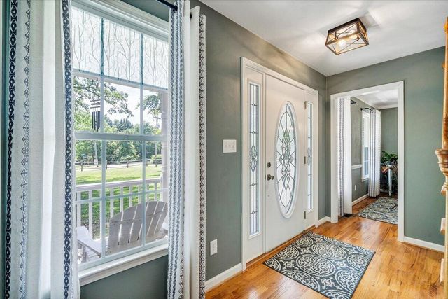 15 Coling Hollow RD, Troutville, VA 24175
