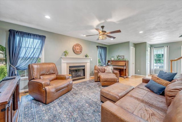 15 Coling Hollow RD, Troutville, VA 24175
