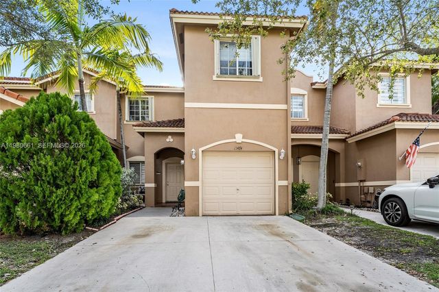 21474 SW 85th Path, Cutler Bay, FL 33189