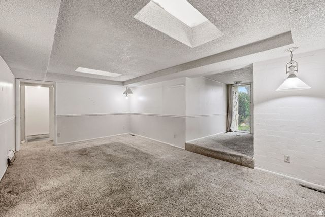 1601 S 700 W, Woods Cross, UT 84087