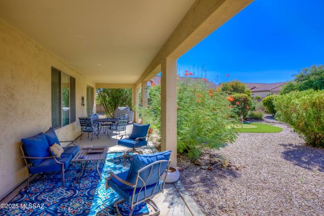 2210 E Eager Drive, Green Valley, AZ 85614