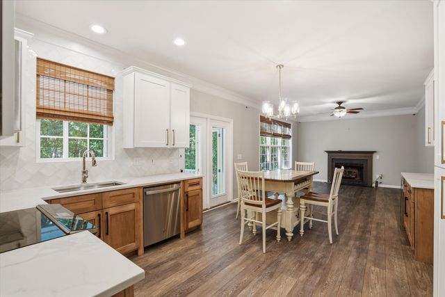 1152 Willoughby Lane, Mount Pleasant, SC 29466